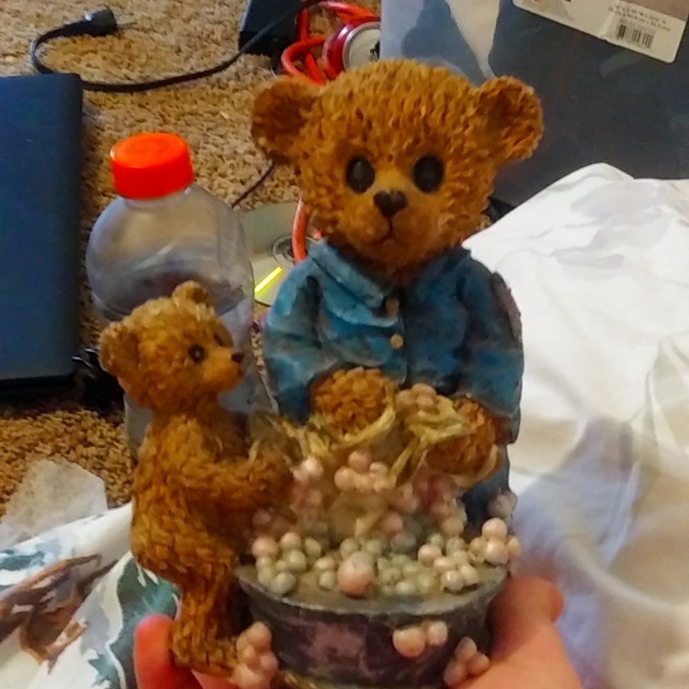 Glass daddy and baby bear